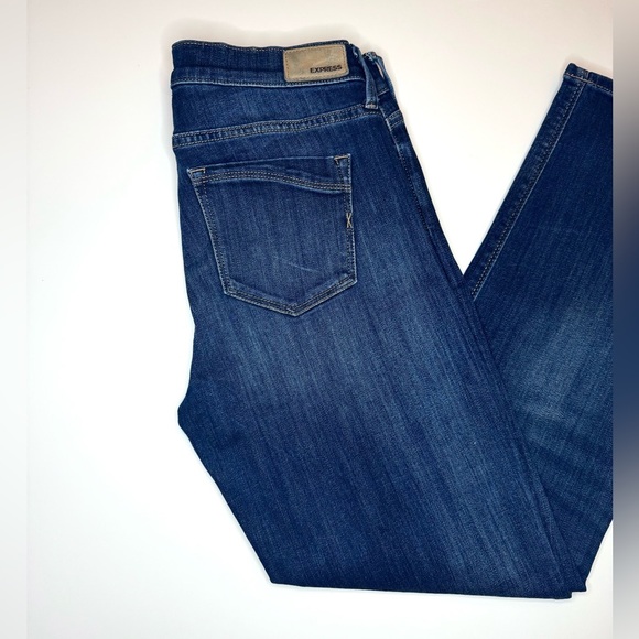 Express Women’s Straight Mid Rise Jeans Size- 6 - Picture 8 of 9